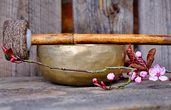 Klangschale_Meditation_singing-bowl-4892202_1280.jpg 